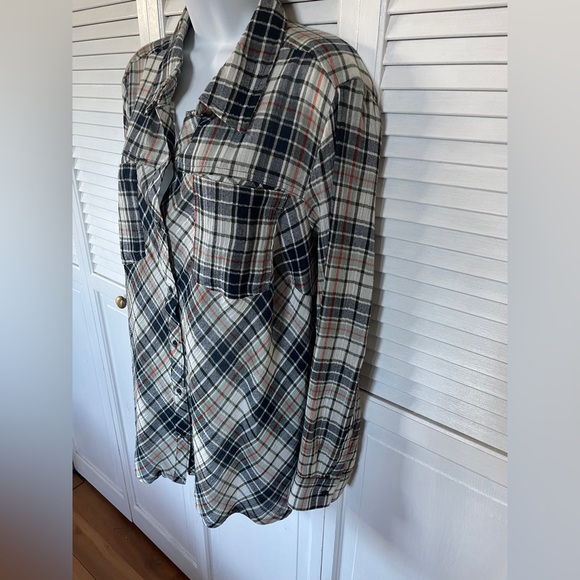 Long Sleeve Button Up Shirt Plus Size 22/24W NEW - Picture 3 of 10